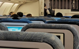 乘客投诉国航航班因“有人遗落手机”延误！客服称非航司原因