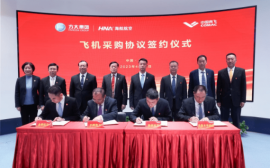 海航航空集团与中国商飞公司签署框架性订单协议 涉及百架C919和ARJ21飞机