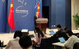 外交部：中国决定向“新冠肺炎疫苗实施计划”提供1000万剂疫苗