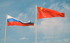 2022年俄罗斯和中国之间的贸易额可能达到1850-1900亿美元