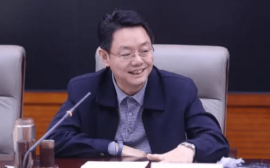 湖北省统计局副局长叶青退休，曾因推动公车改革闻名