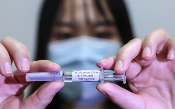 中国致力于在发展中国家提供更多COVID-19疫苗